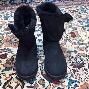 UGG Black Winter Boots with Plush Lining, women new.